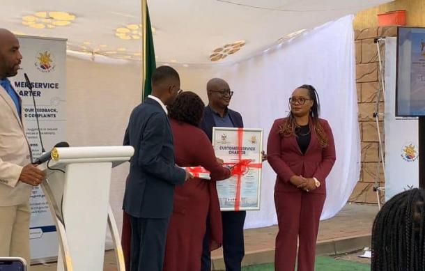 MIT Minister unveiled Customer Service Charter