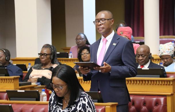 Finance Minister tables tax amendments to reduce tax burden