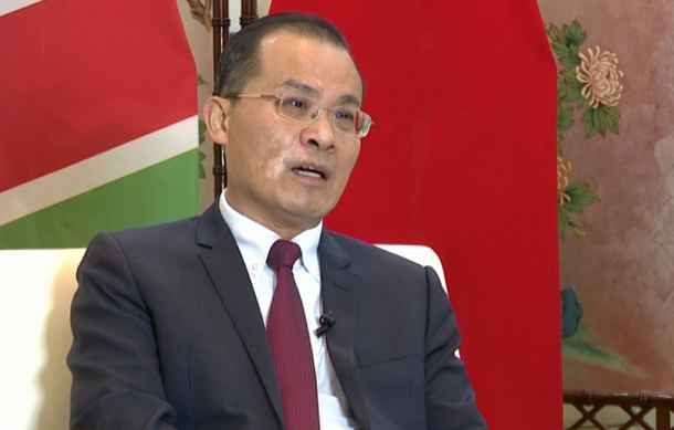 Chinas says it does not provide assistance to Africa for favour