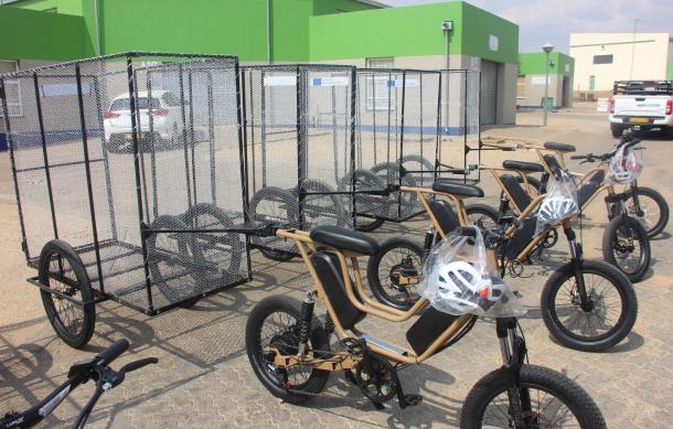 CoW, EU donate cargo bikes to empower SMEs