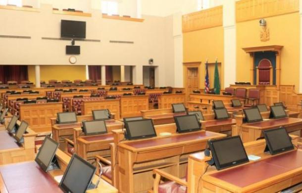 Lack of quorum delays mid-term budget presentation for second day