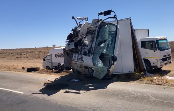 Keetmanshoop resident dies in suspected suicide collision with truck