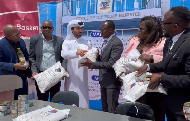 Qatar donates boxes of drought relief food to Namibia