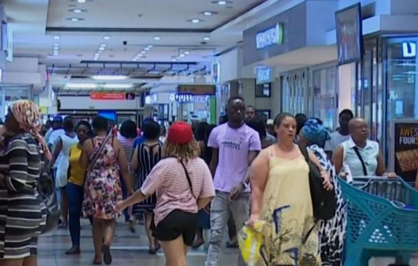 Festive spirit fills capital as shoppers crowd malls for Christmas