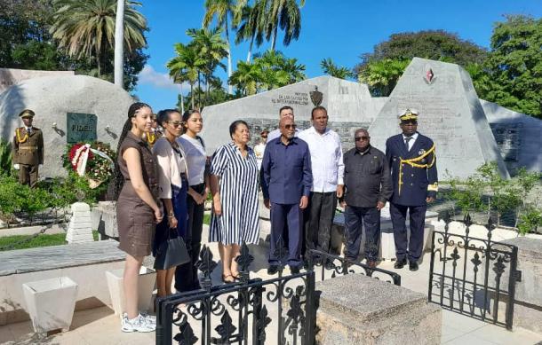 President Nangolo Mbumba visits Fidel Castro’s grave in Cuba