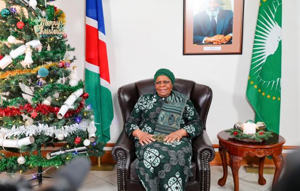 VP urges businesses to seize economic opportunities