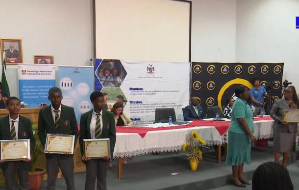 Education Ministry open to investigation into top performer awards allegations