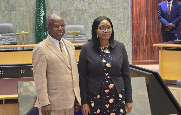 Mutonga and Doeses sworn in as Public Service Commissioners