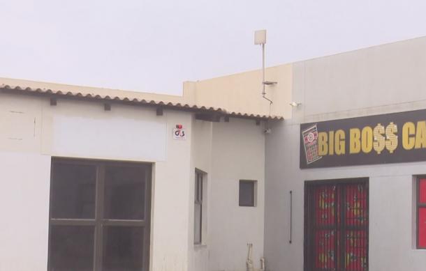 Police in Erongo investigate armed robbery at Swakop bar