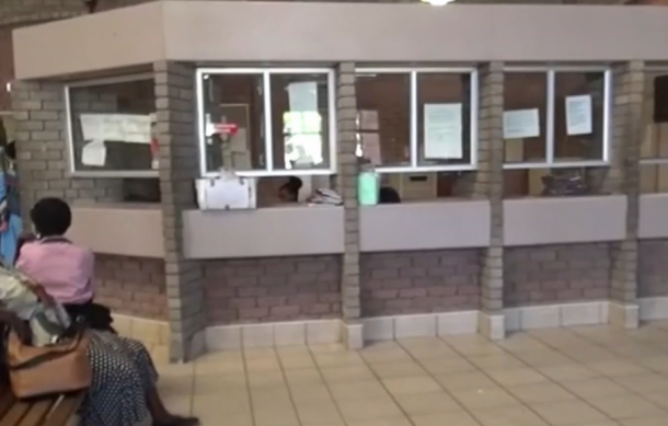 Health Minister orders public clinics to stay open during lunch hours