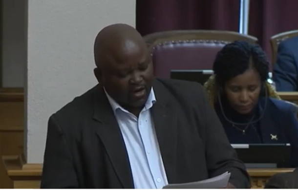 Government to improve conditions for uniformed workers