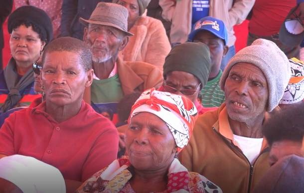 Blouwes Village Households Gain Electricity