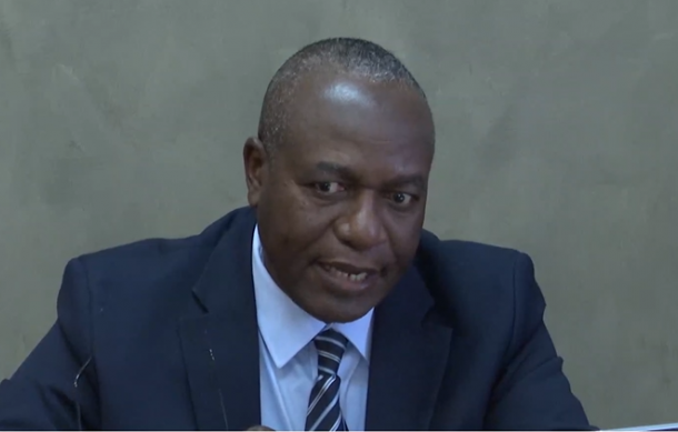 Mining sector revenue declines