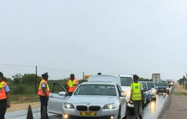 Police urge early travel as school traffic returns Monday