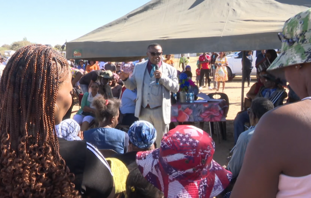 Otjozondjupa Governor meets Okahandja informal settlement residents