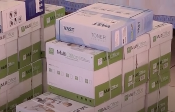 Eight Aminuis schools get stationery and printing machines