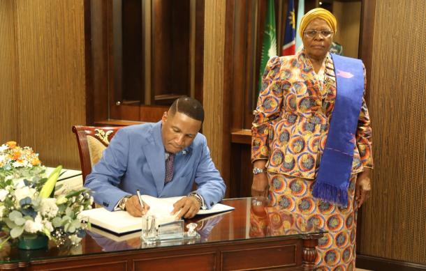 Namibia and Botswana sign agreements to strengthen bilateral ties