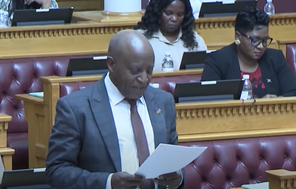 PM Ngurare receives report on livestock loss at Linden Beef Feedlot